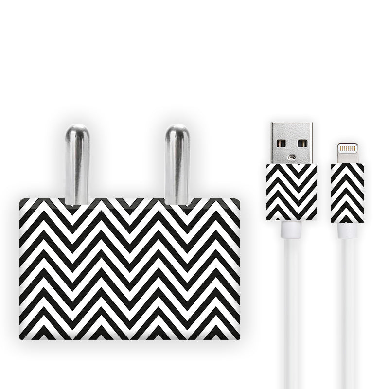 Wavy Black and White Pattern Charger Skin