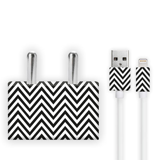Wavy Black and White Pattern Charger Skin