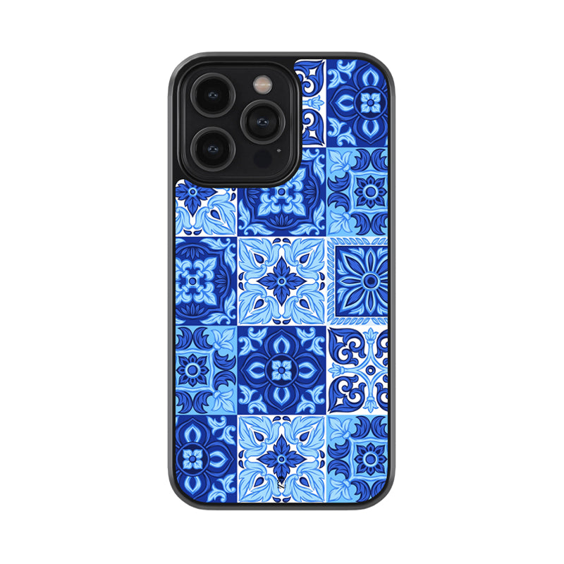 Iznik Blue Mosaic Glossy Metal Case